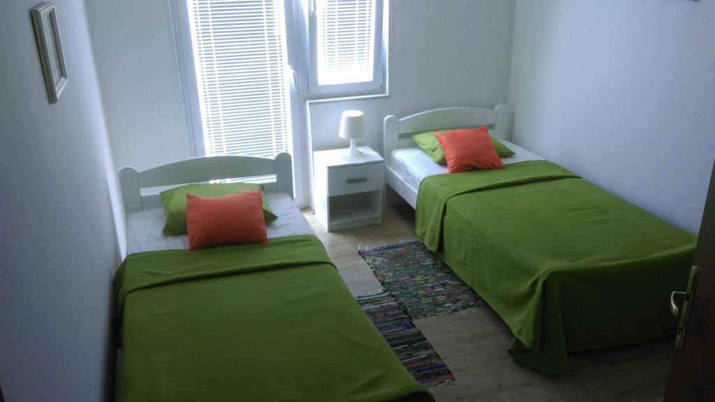 Holiday Home Rudelic Lukovo Sugarje Exterior photo